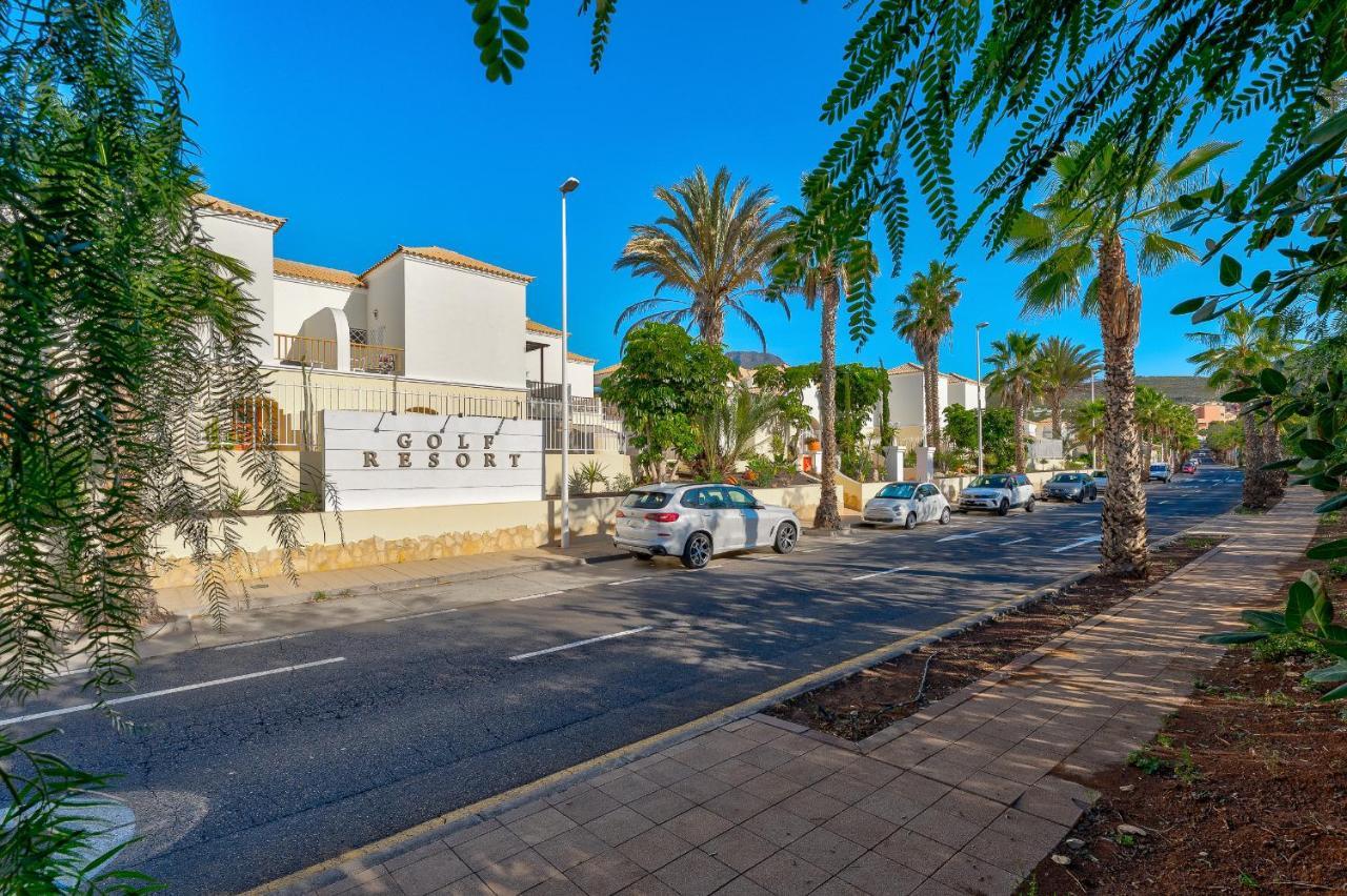 Chalet Playa De Las Americas Arona  Exterior photo