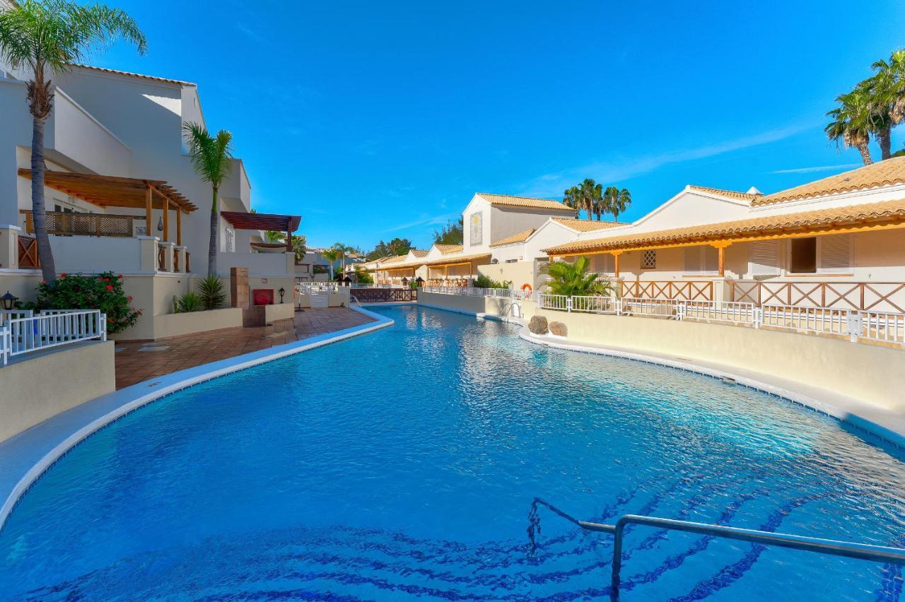 Chalet Playa De Las Americas Arona  Exterior photo